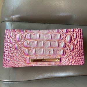 Brahmin wallet